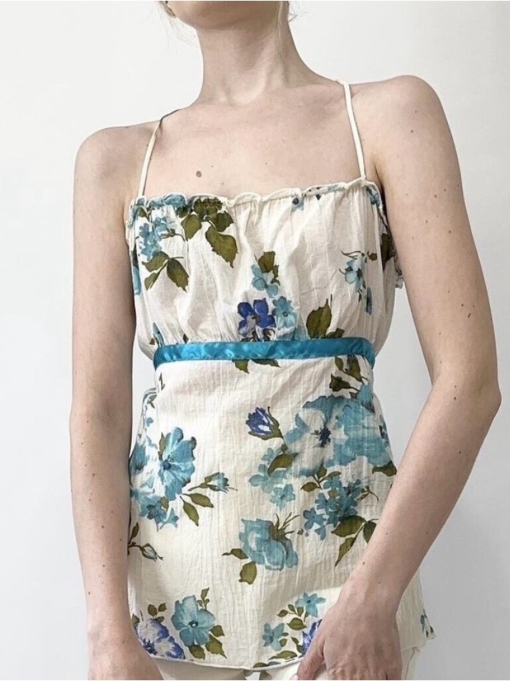 Y2K 90’S Rave  White Floral Spaghetti-Strap Cami with Blue Trim